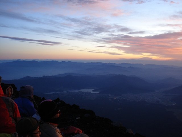 [富士登山 御来光 前](41/80)