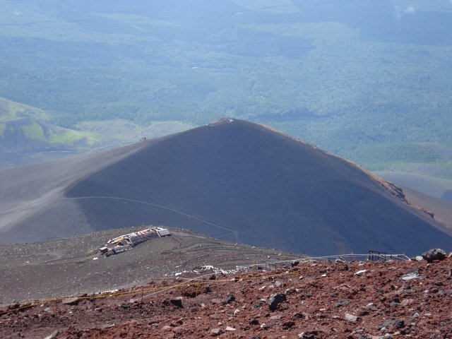 [富士登山 砂礫](71/80)
